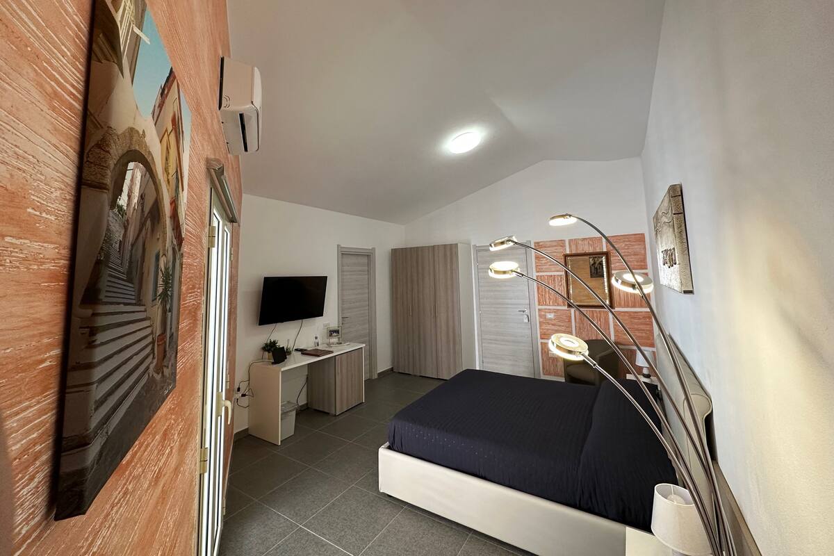 Down duvets, memory-foam beds, in-room safe, individually decorated