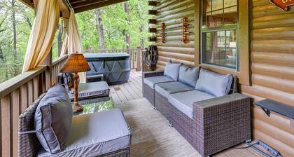 Beaver Lake Vacation Rental w/ Private Hot Tub!