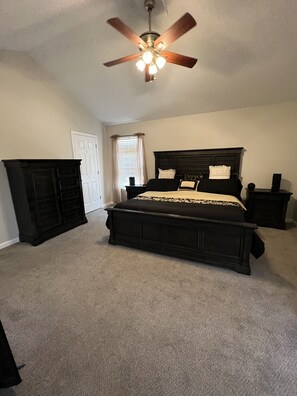 5 bedrooms, free WiFi, bed sheets - Timberlake (Fredericksburg)