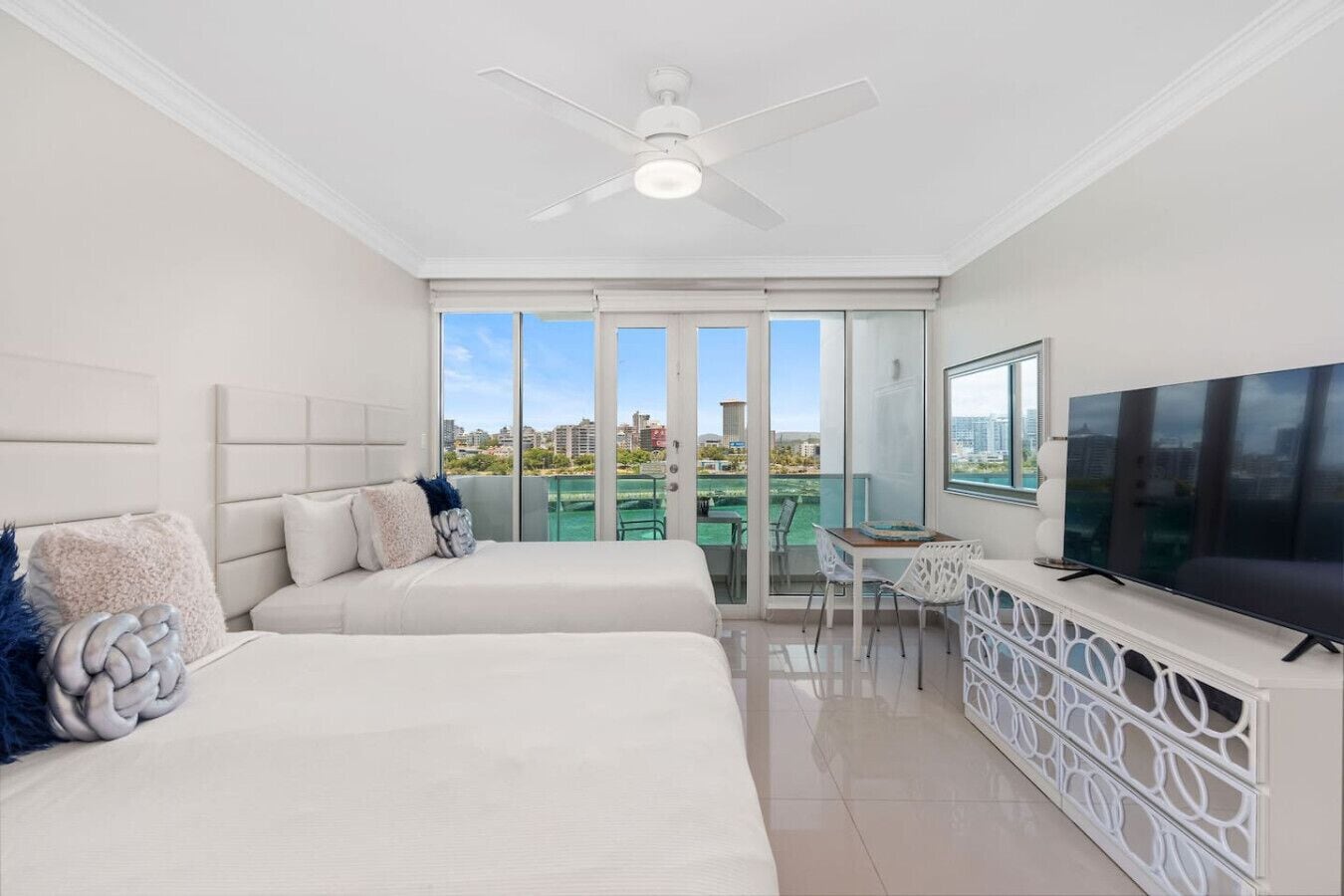 Iron/ironing board, WiFi, bed sheets