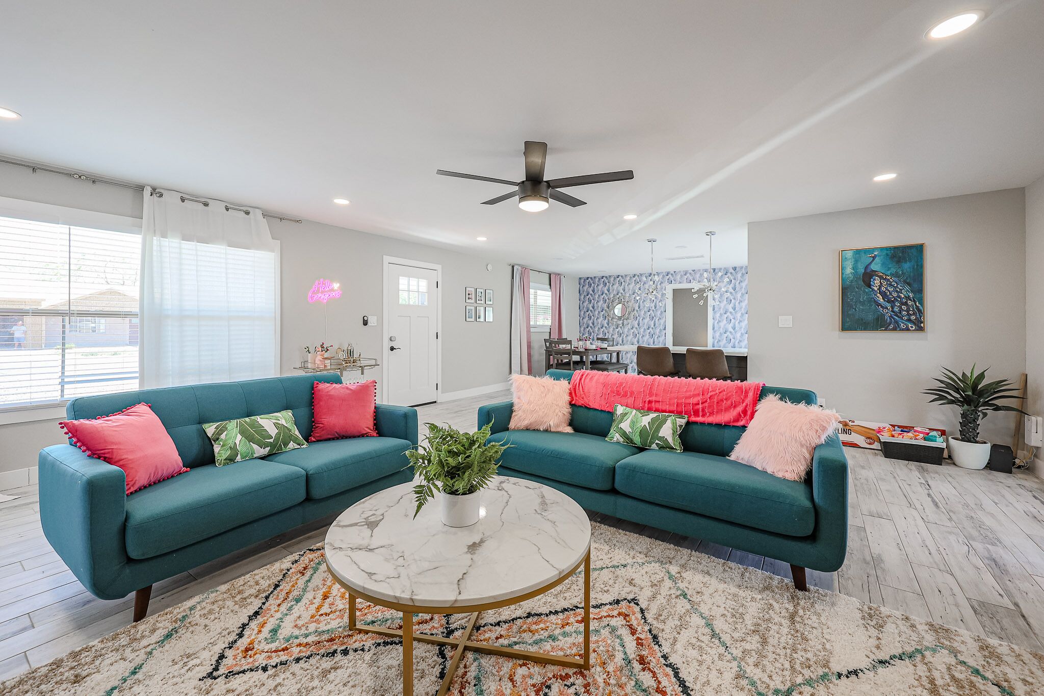 Relaxing Oasis: Spacious 4BR House w/ Private Pool