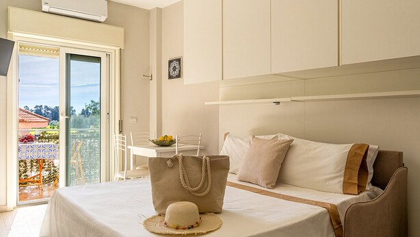 1 bedroom, iron/ironing board, free WiFi, bed sheets - Perla Marina-Giardini Naxos (Giardini Naxos)