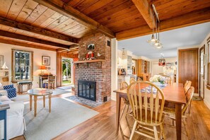 Interior - Your Cape Getaway – Beach Plum Cottage (West Harwich)