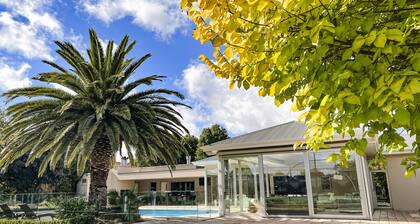 Tanunda House - Luxury 5 BR in Barossa Wine Region