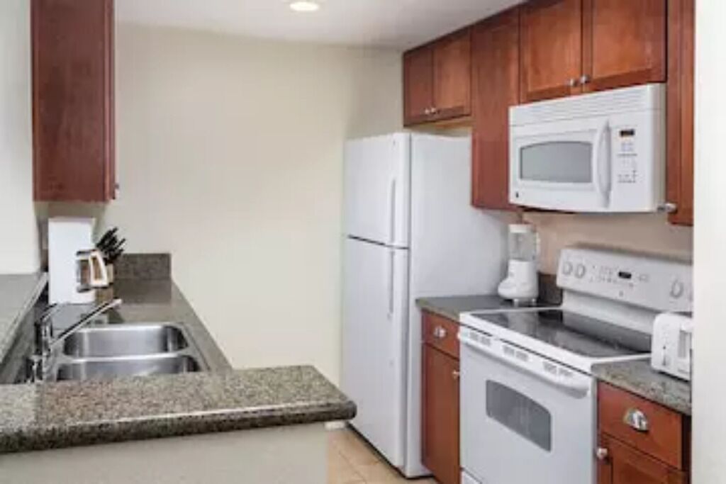 2 Bedroom Deluxe, Oceanfront, at Wyndham Oceanside Pier!!!