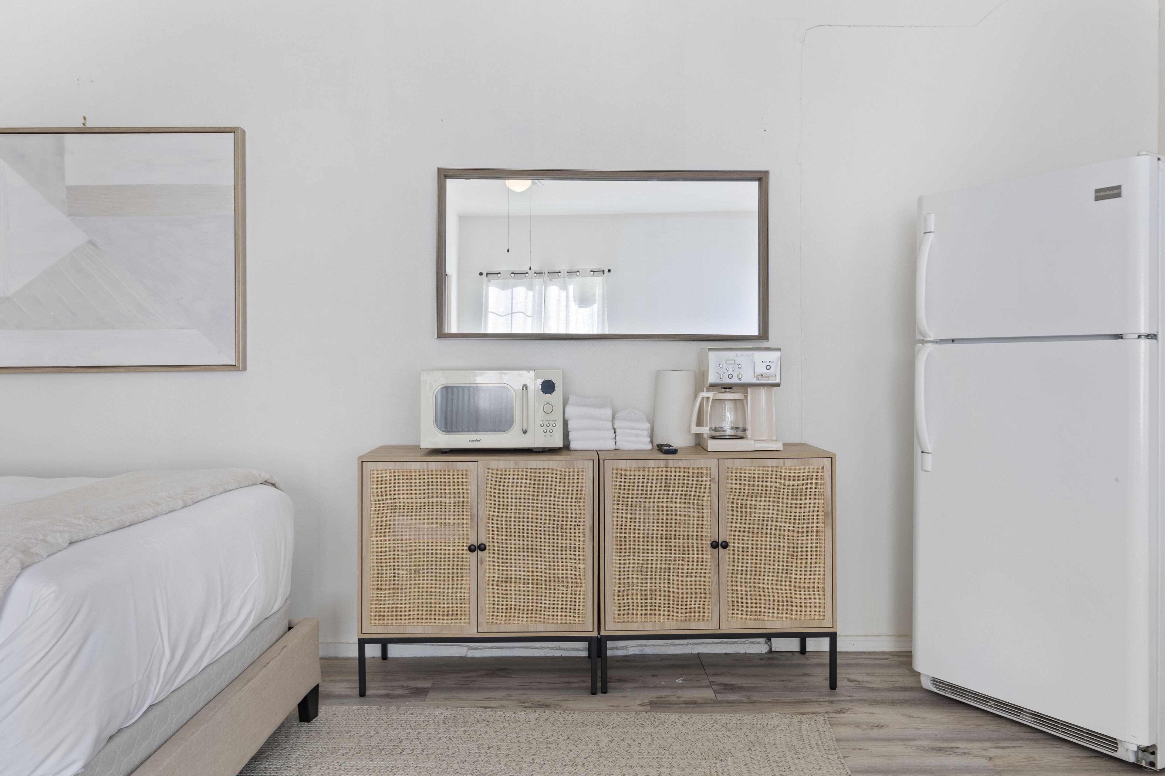 Gem Guesthouse in Bev Hills