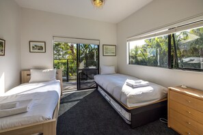 4 chambres, fer et planche à repasser, Wi-Fi