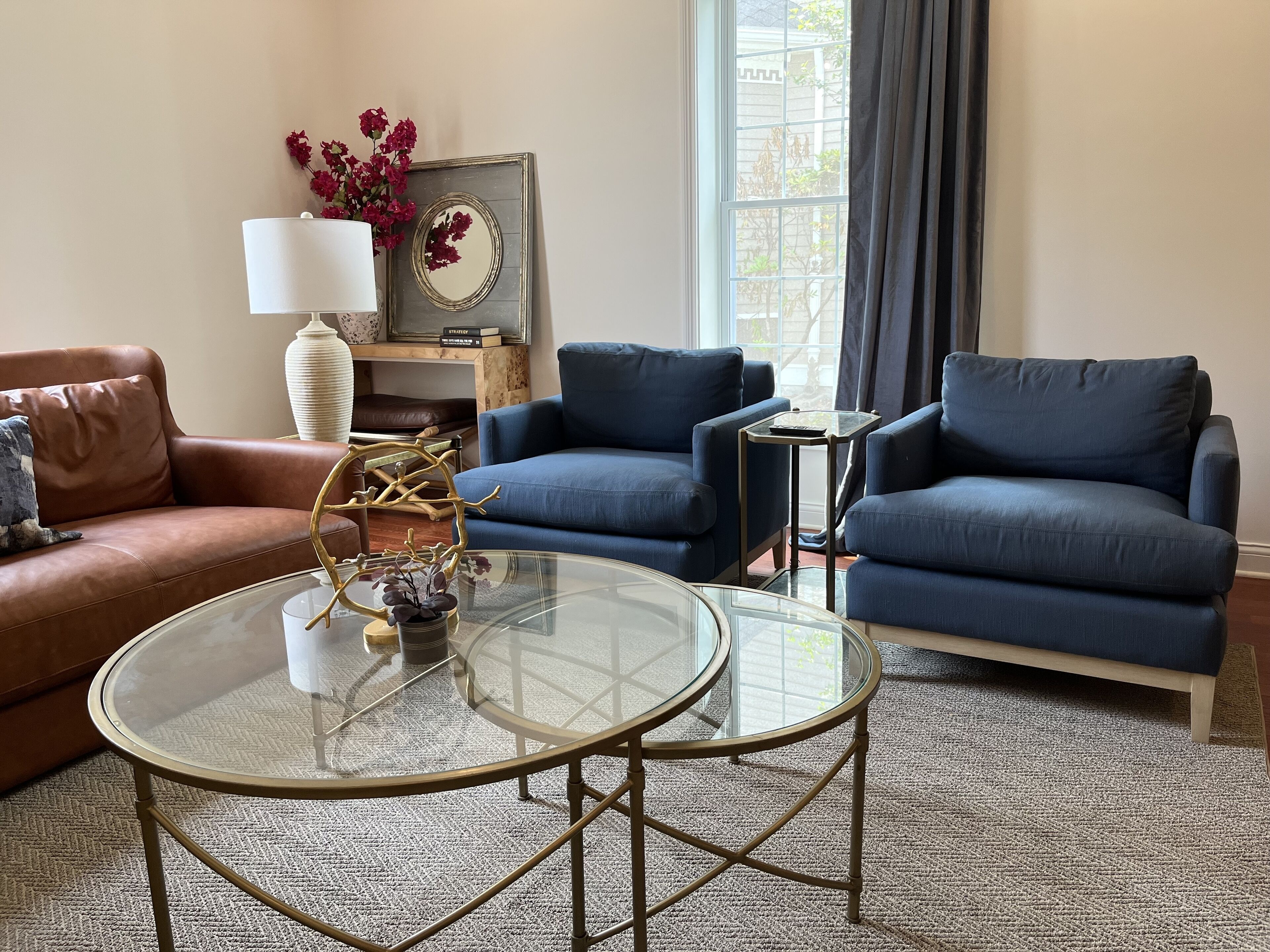 *NEW* Bourbon on Broadway- 3 King Bed- Downtown Bardstown