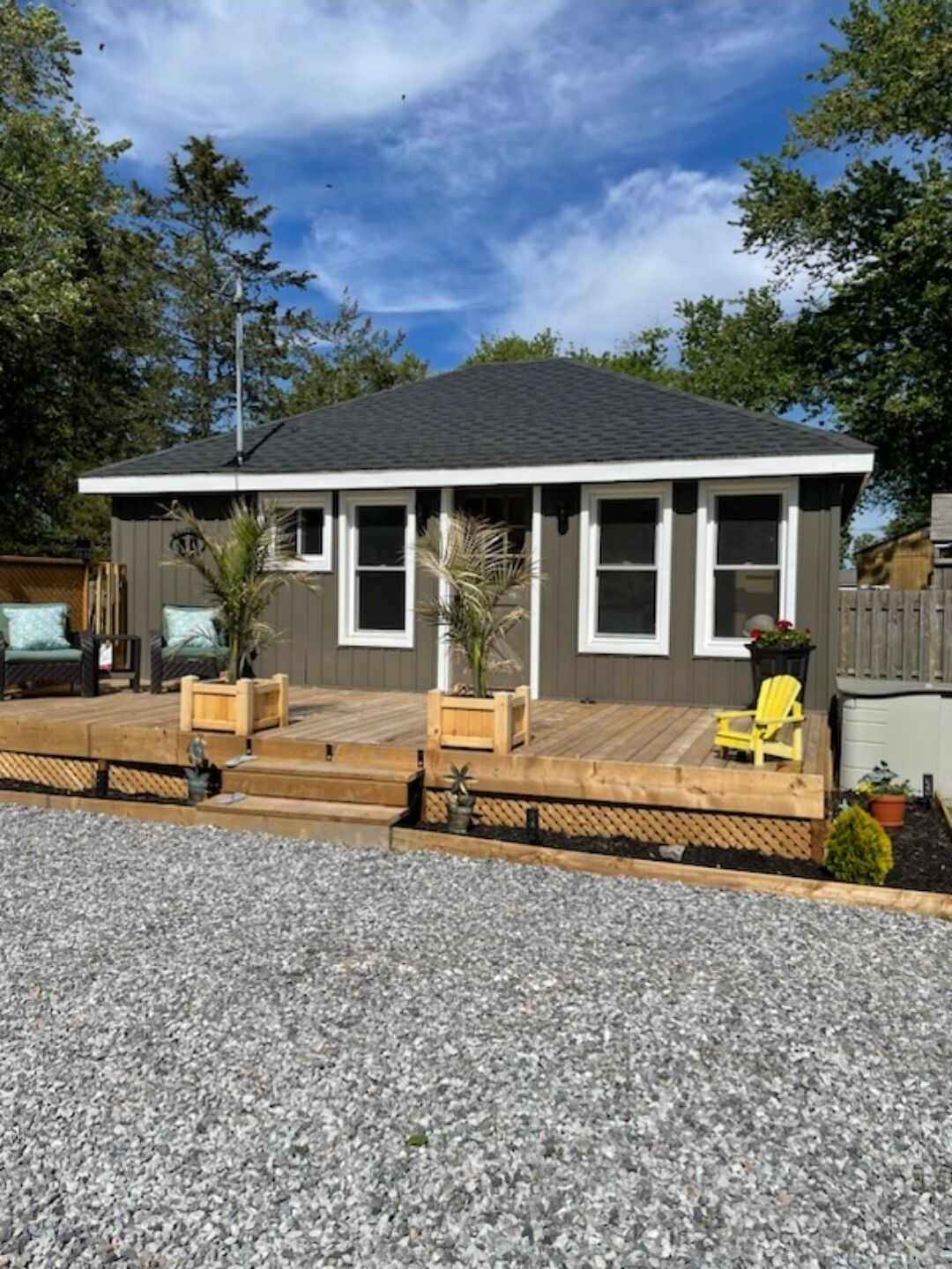 Brand new newly remodeled cottage steps across from the lake