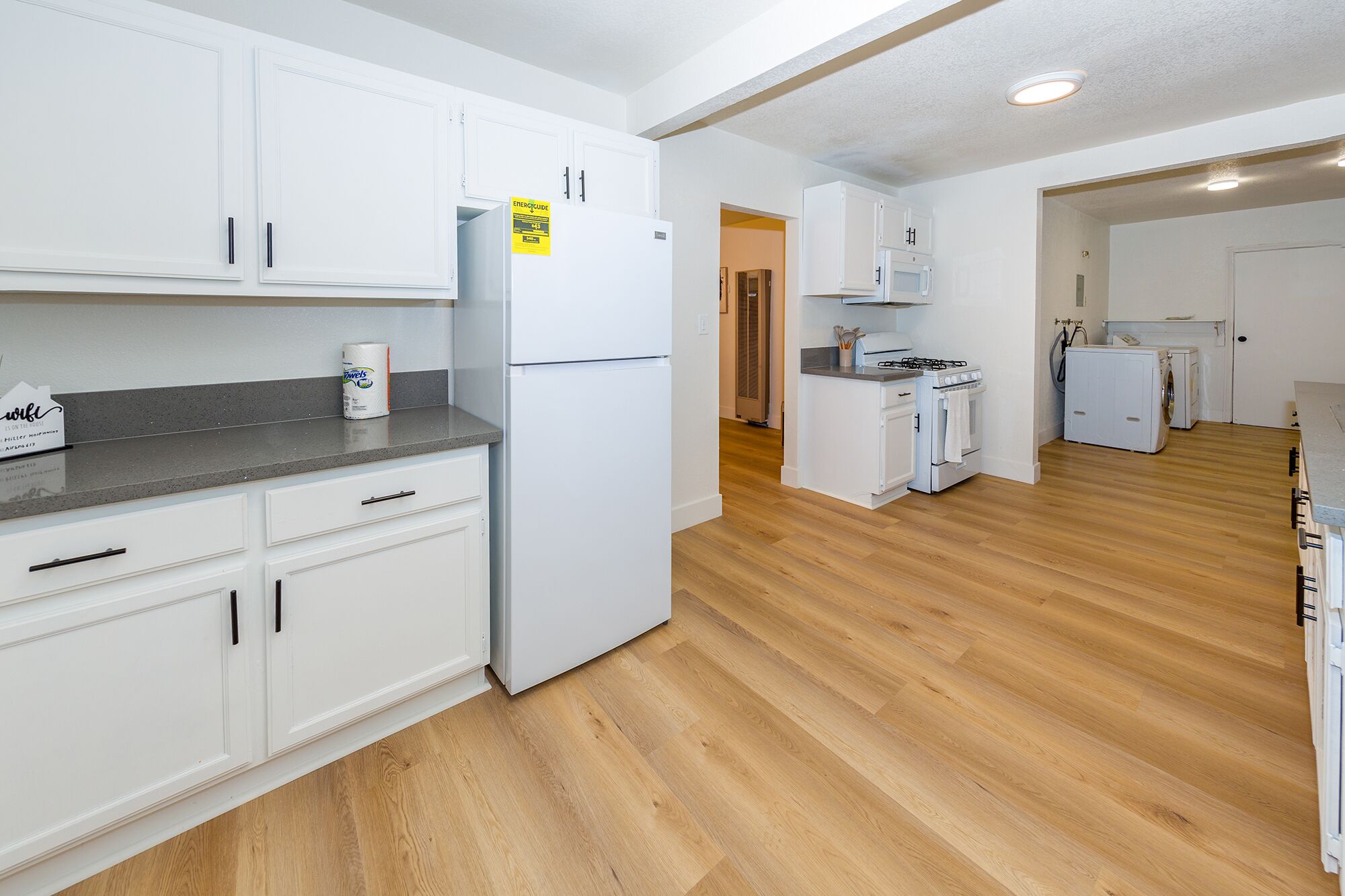 Marvelous 3-bedroom Condo in Beverly Hills