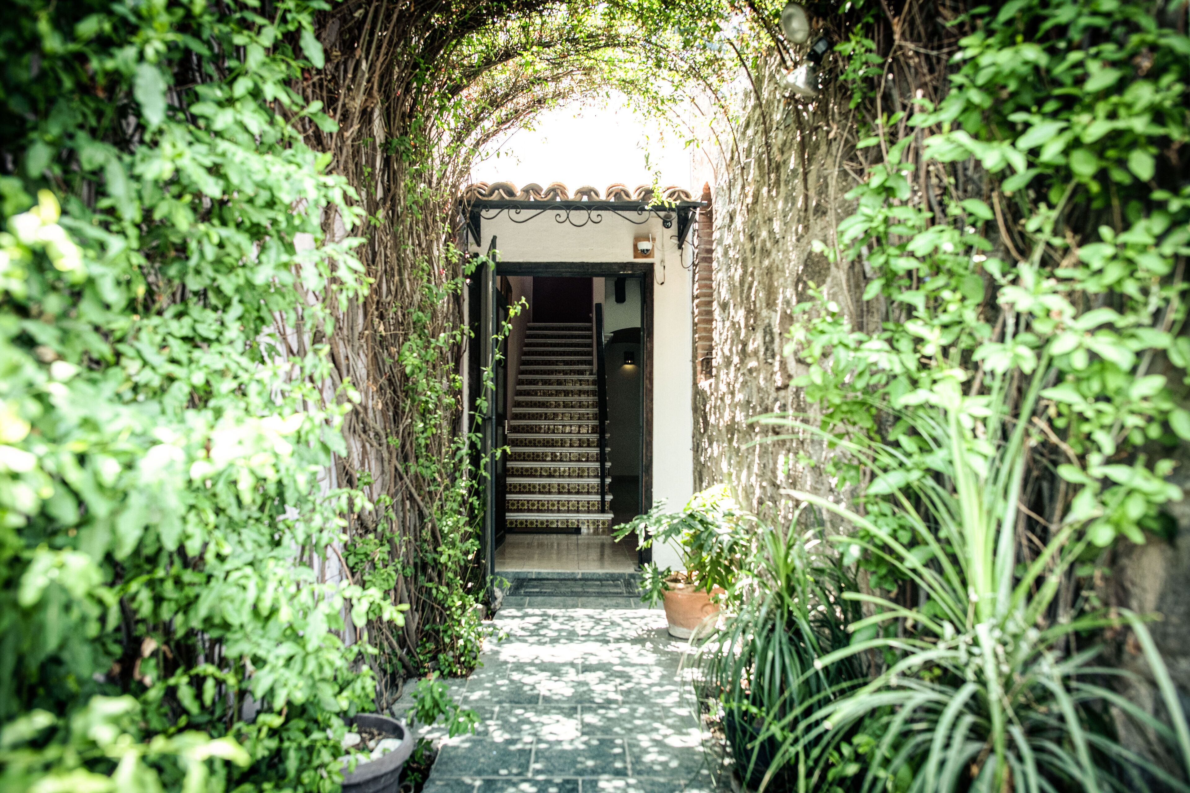 Centro 4Bed Home on Stirling Dickinson