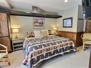1 bedroom, free WiFi, bed sheets - Sweet, Comfortable and Close to the Lift (Taos Ski Valley)