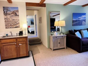 2 bedrooms, free WiFi, bed sheets - Suite Situation in the Ski Village (Taos Ski Valley)