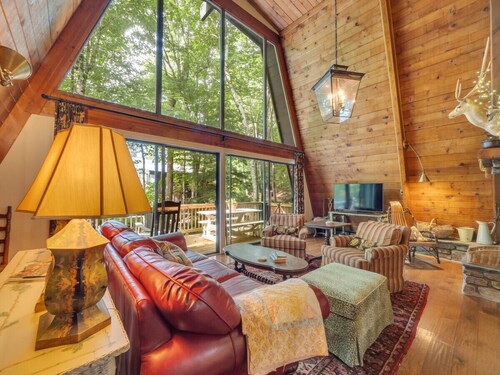 Fairytale Cottage · Ski in/out | Dog Friendly