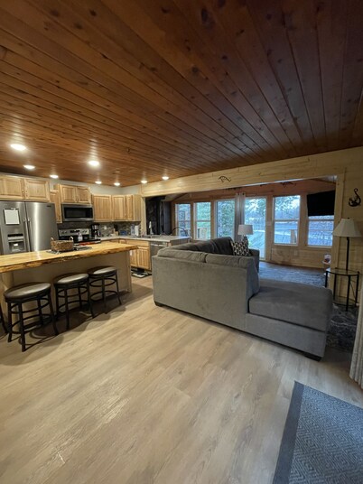 Cottage on Pequaywan