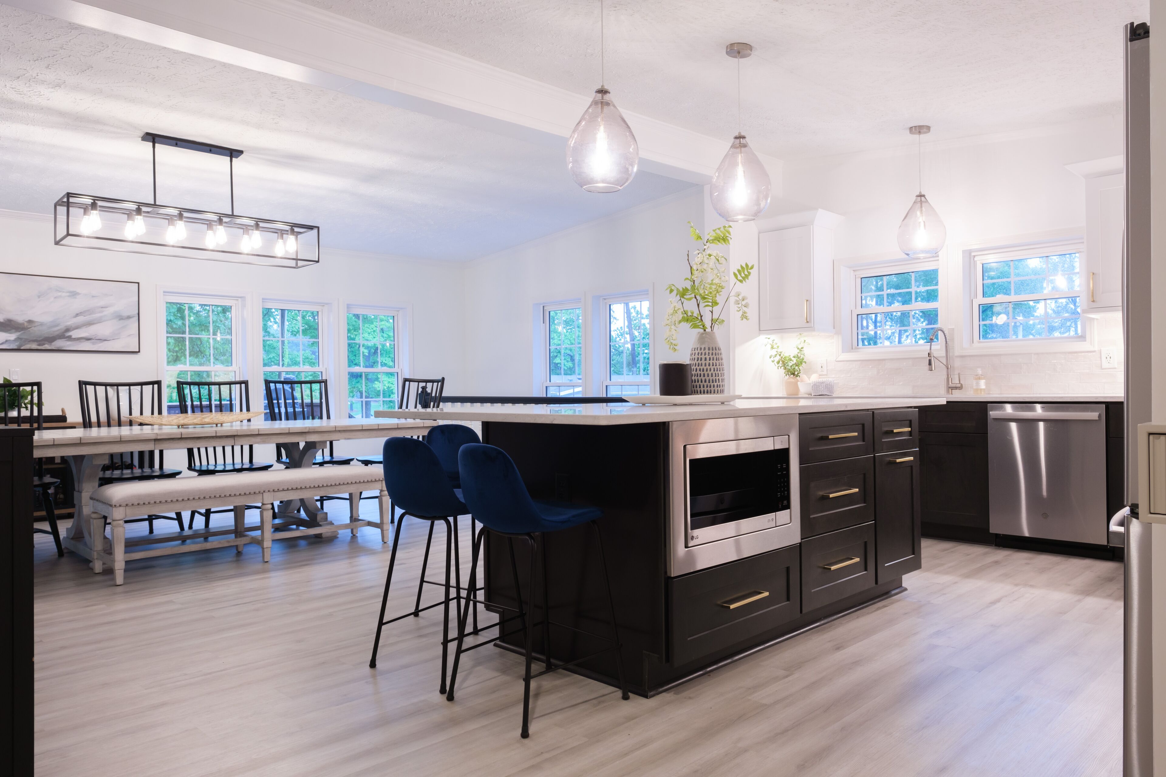 Family Friendly home in quiet cove