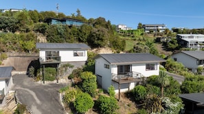 Exterior - Two Bedroom Apartment Sea View (Kaiteriteri)