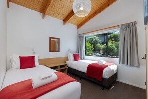 Unclassified image, 4 of 15, button - Two Bedroom Garden View (Kaiteriteri)
