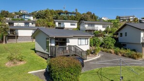 Unclassified image, 3 of 15, button - Two Bedroom Garden View (Kaiteriteri)