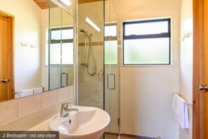 Unclassified image, 5 of 15, button - Two Bedroom Garden View (Kaiteriteri)