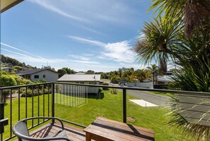 Property grounds - Studio Unit Sea View Mid Level (Kaiteriteri)