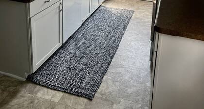 Rhain Rentals 2 Bed in St. Joe