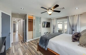 4 habitaciones, escritorio, tabla de planchar con plancha y wifi gratis 