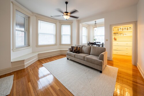 New! Parkers Place Suite 4