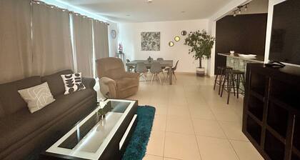 Depa. Planta Baja Uvm, Juriquilla, Querétaro