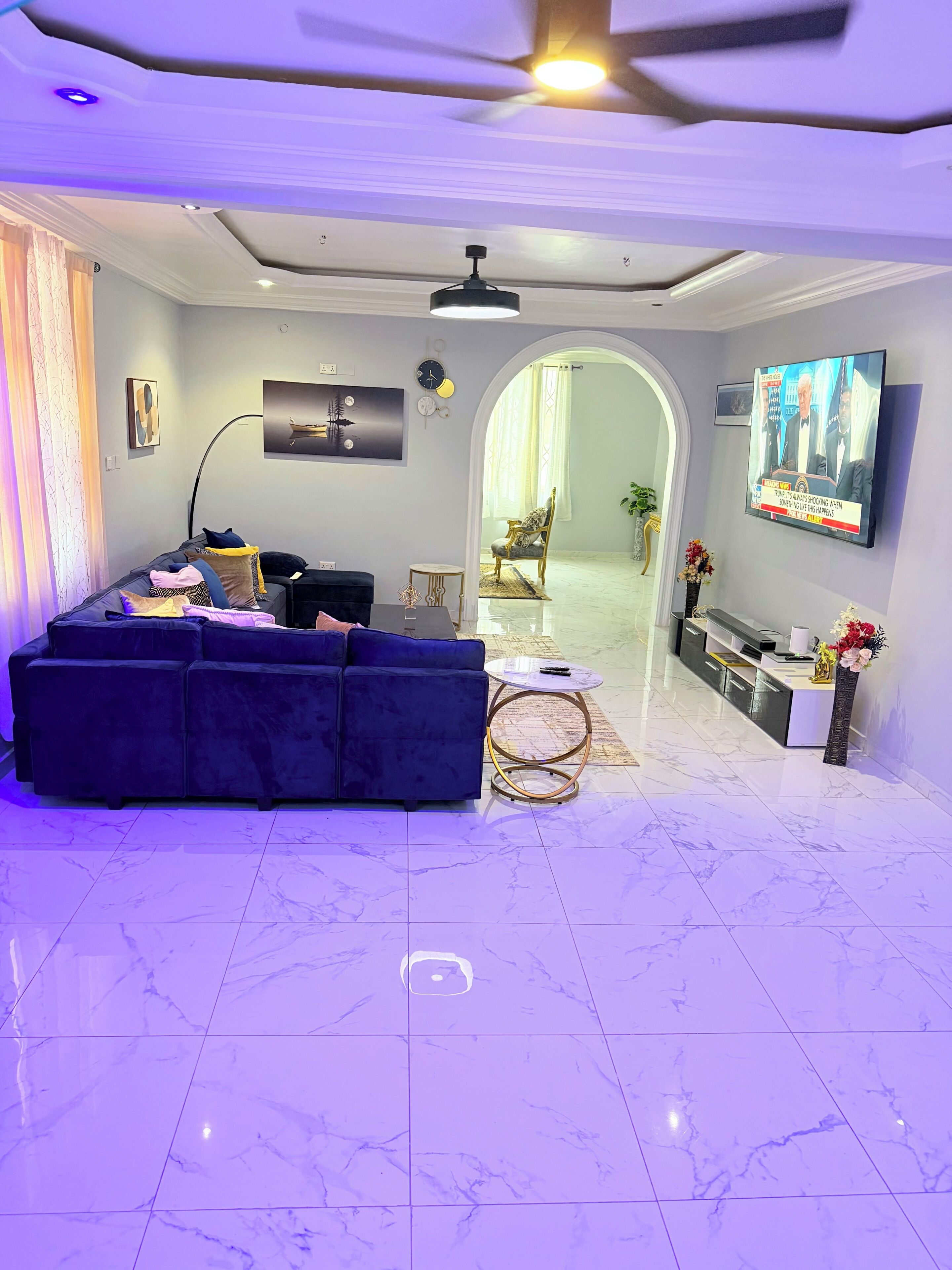 Smart-tv, tv-spel och en stereo