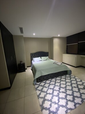 1 غرفة نوم وواي فاي وملاءات أسرّة