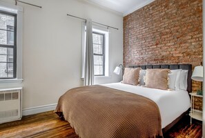 1 bedroom, iron/ironing board, WiFi, bed sheets - Amazing West Village 1BR w/ W/D, nr cafes, by Blueground (Downtown)