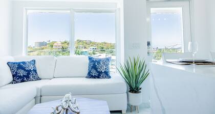 Dolphin Suites
