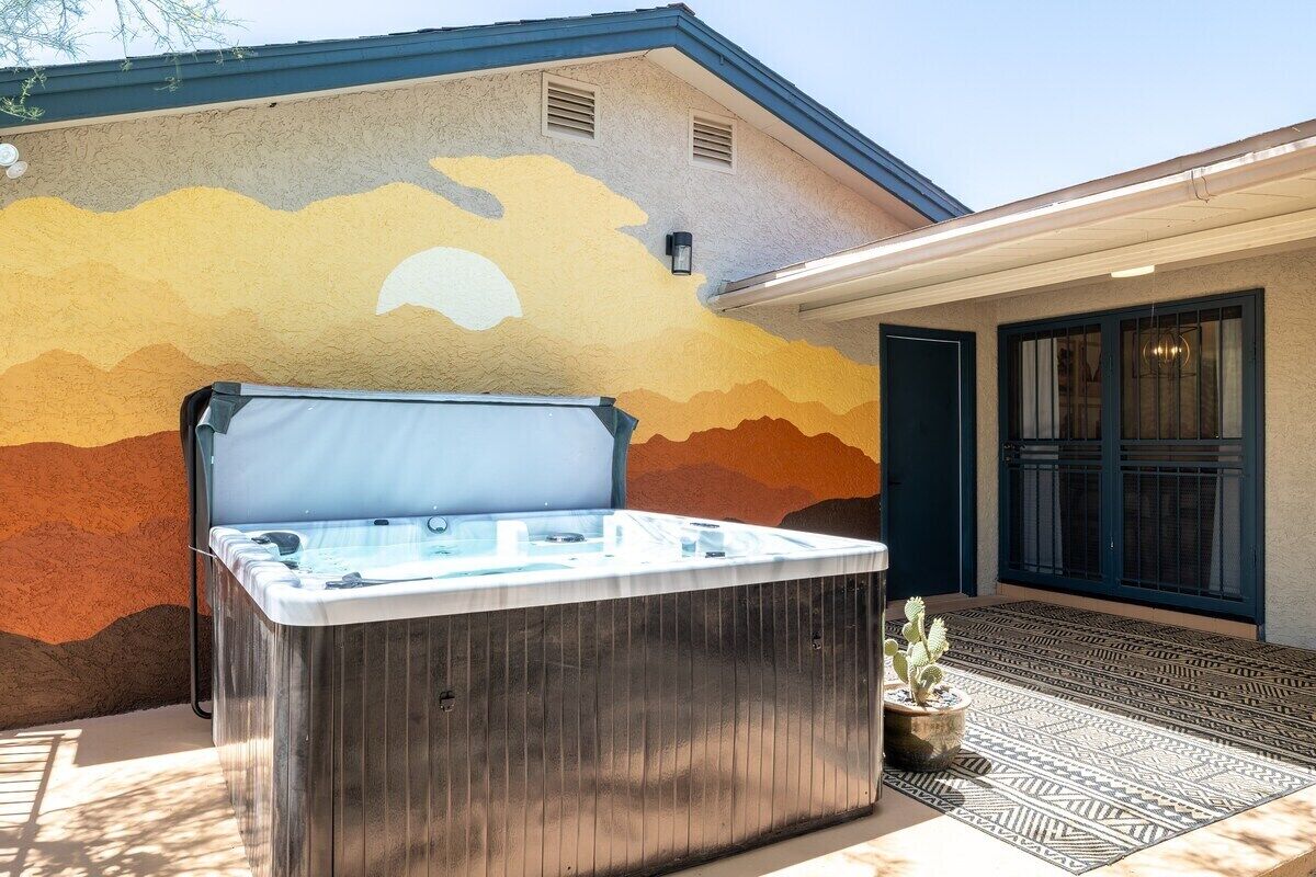 Bus Stop Saloon with Private Spa