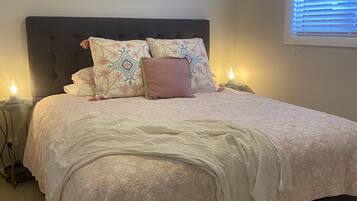 2 bedrooms, iron/ironing board, bed sheets