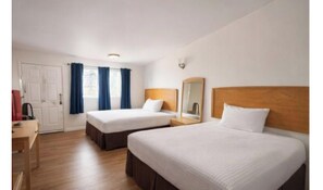 واي فاي مجانًا وملاءات أسرّة