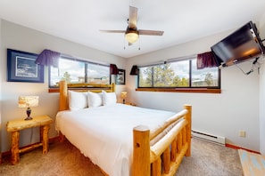 2 bedrooms, iron/ironing board, Internet, bed sheets