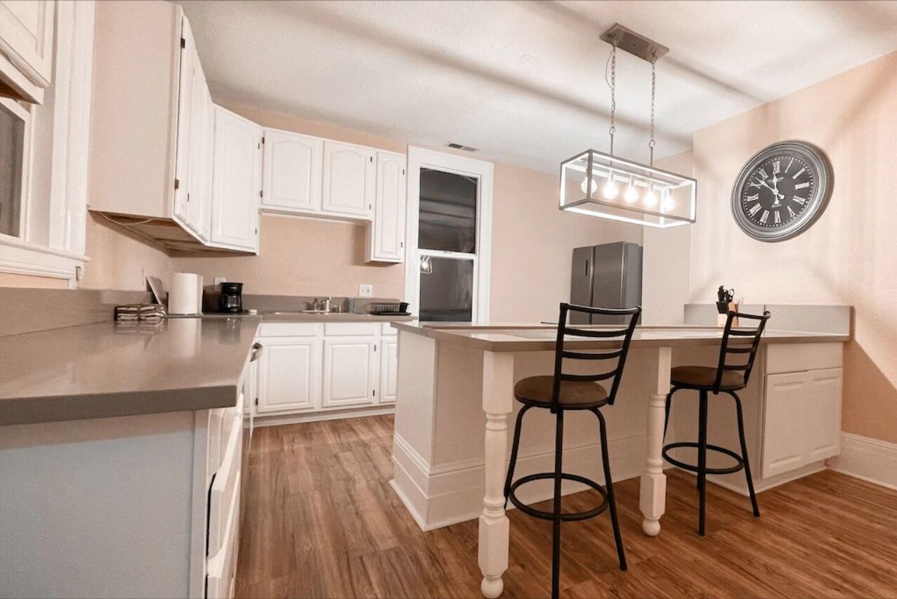 Three Bedroom House in Oakland