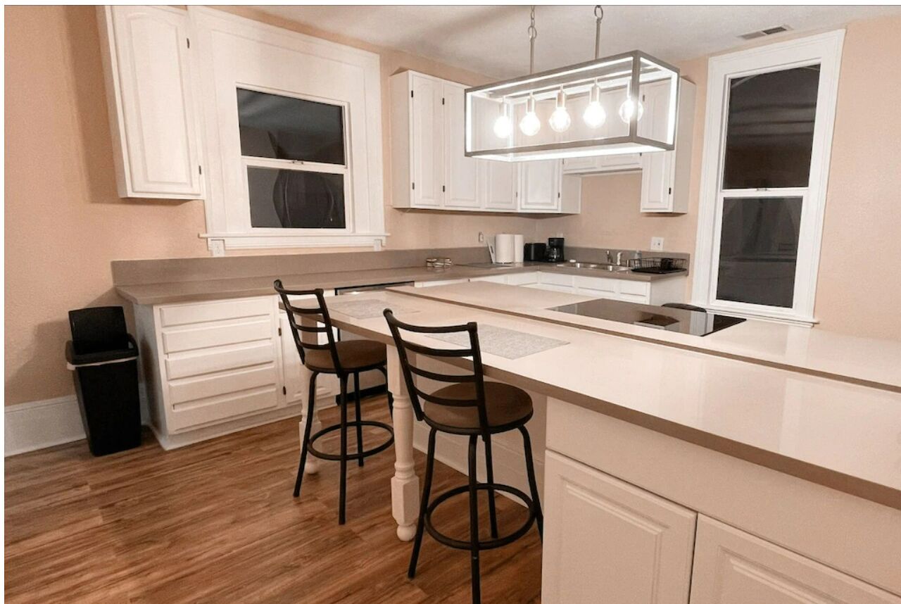 Three Bedroom House in Oakland