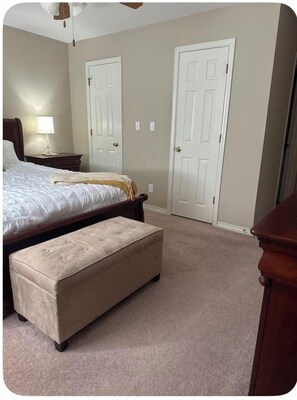 2 bedrooms, iron/ironing board, free WiFi, bed sheets - House on Richmond (Brookhaven)