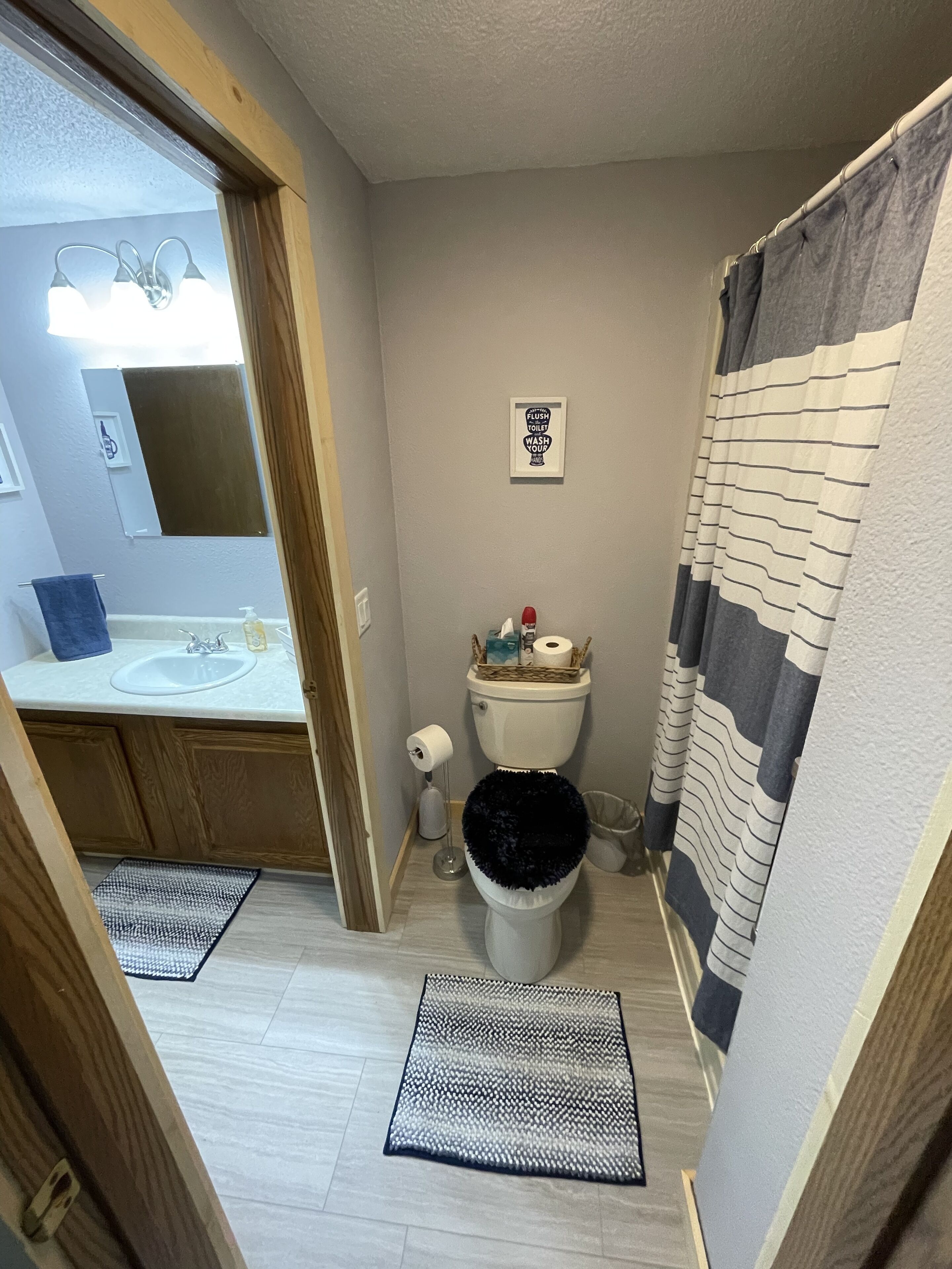 Country home-just steps from Coon Creek and a short drive to Mississippi River