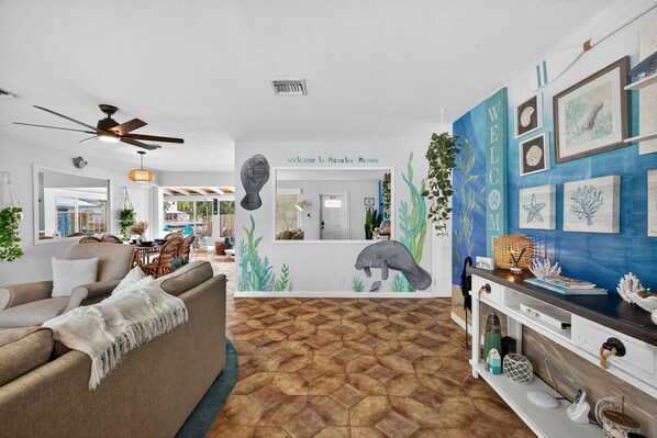 Interior - Manatee Manors | Waterfront | Pool | 3mi to Beach (Wilton Manors)