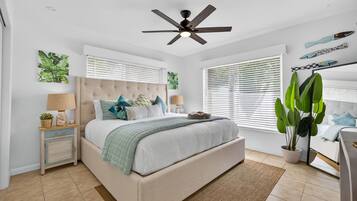 2 habitaciones, escritorio, tabla de planchar con plancha y wifi