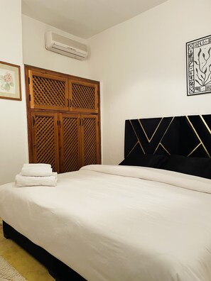 Comfort Room, 1 Bedroom | Free WiFi, bed sheets - Archduke private rooms  (Marrakech)