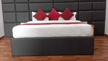 3 bedrooms, WiFi, bed sheets