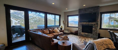 Smart TV, fireplace, video games, DVD player