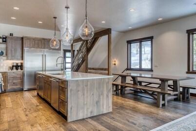 Ultimate Whitefish Mountain Home, Sleeps 44, 17BD 12BA, Incredible Space!
