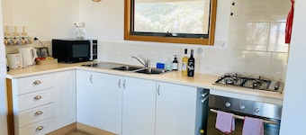 Hideaway Country Cottage