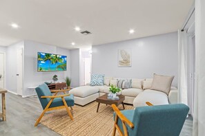 Télévision, jeux vidéo, espaces bureaux