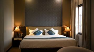 1 bedroom, in-room safe, individually furnished, desk